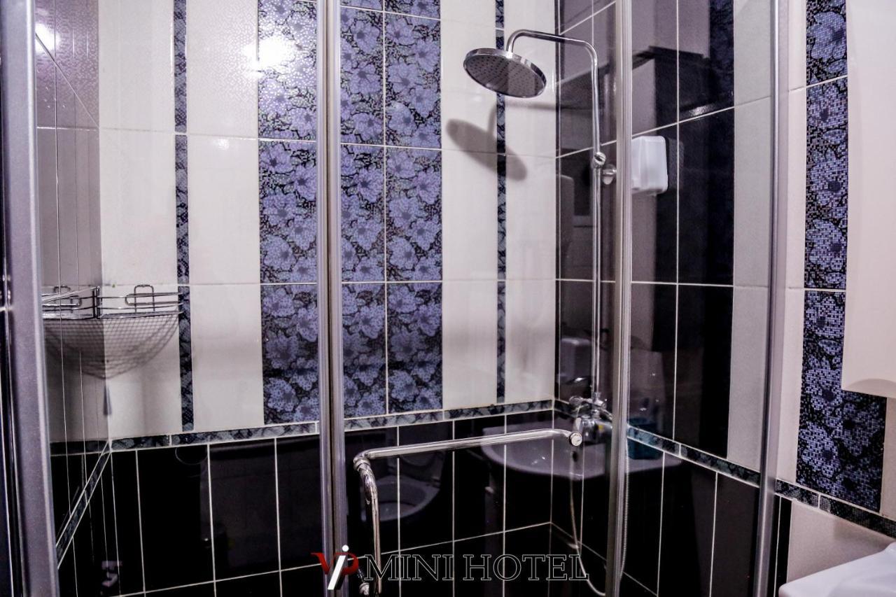 Vip Mini Hotel 세메이 외부 사진