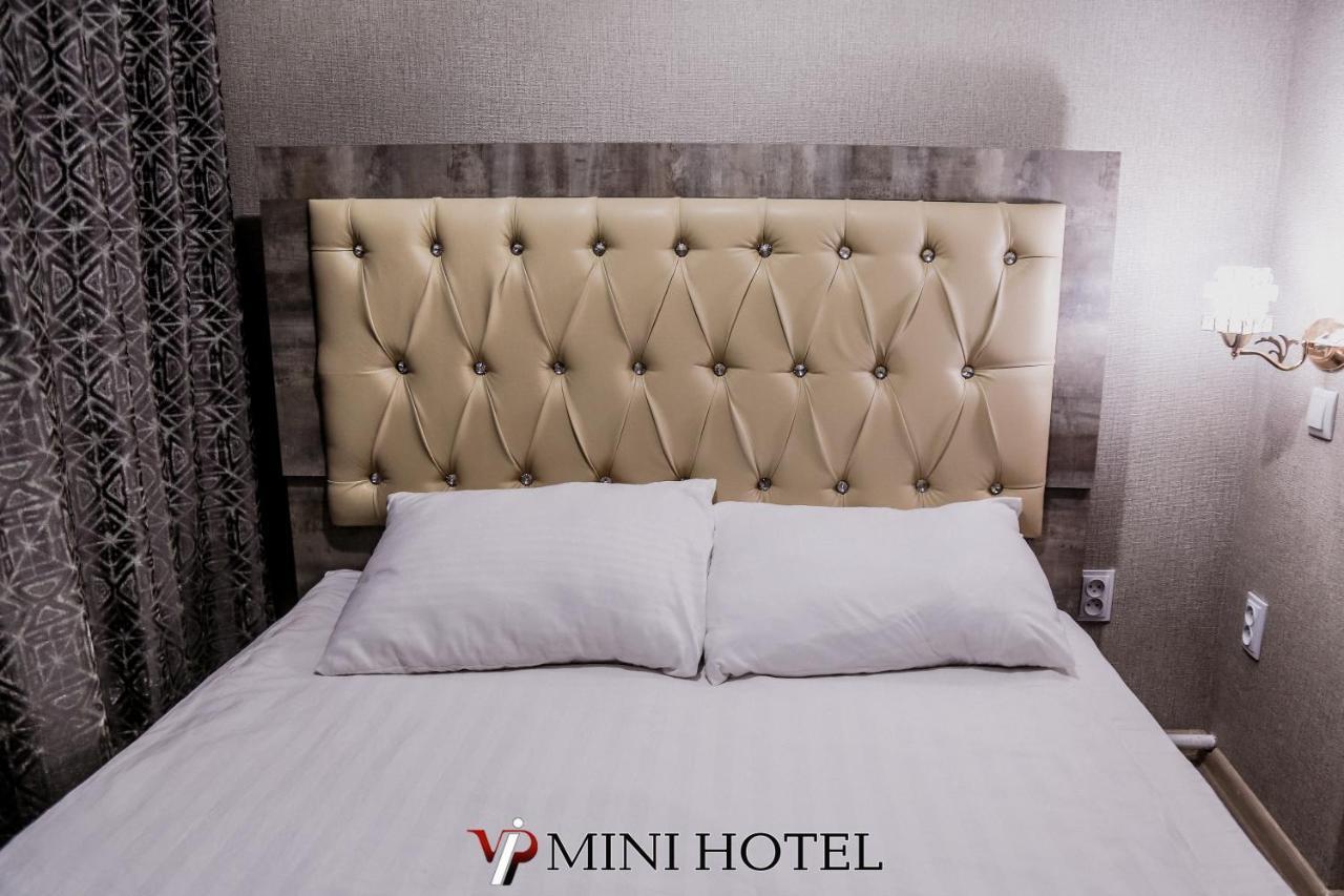 Vip Mini Hotel 세메이 외부 사진