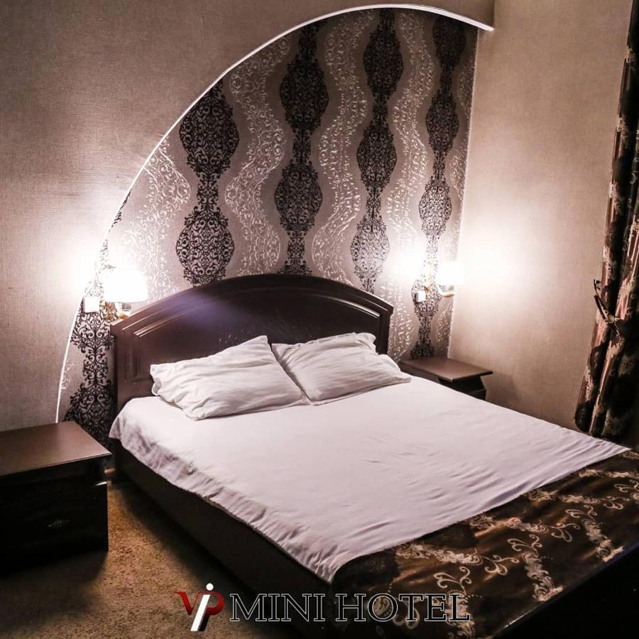 Vip Mini Hotel 세메이 외부 사진