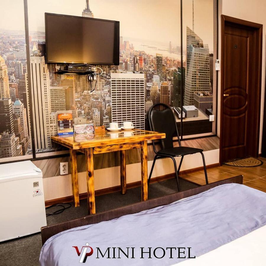 Vip Mini Hotel 세메이 외부 사진