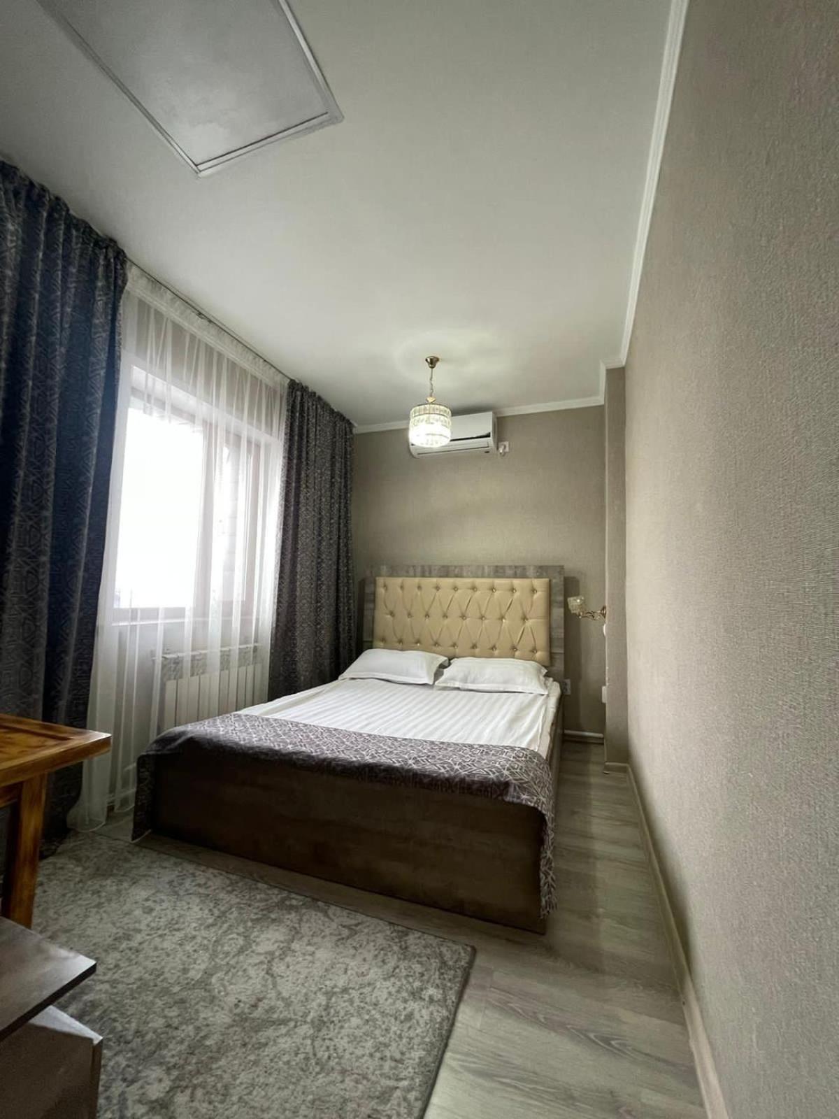 Vip Mini Hotel 세메이 외부 사진