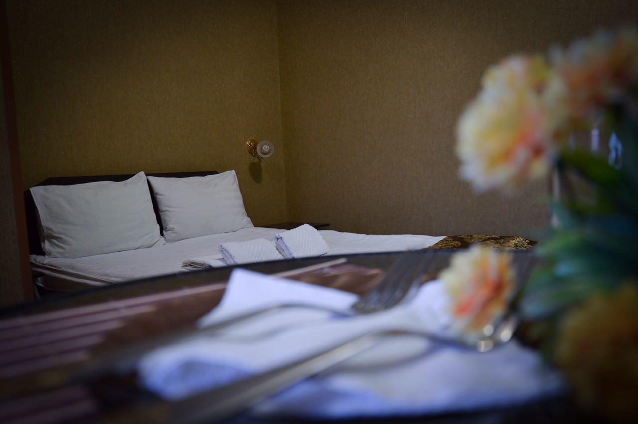 Vip Mini Hotel 세메이 외부 사진